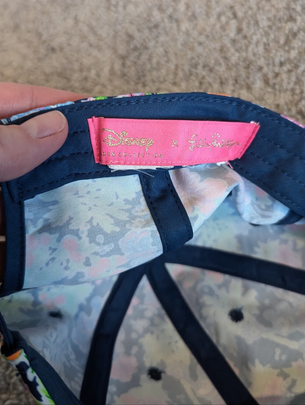Lilly Pulitzer x Disney - Navy Lilly Loves Disney Run Around Hat - One Size - Picture 7 of 7